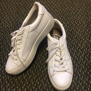 white sneakers from steve madden